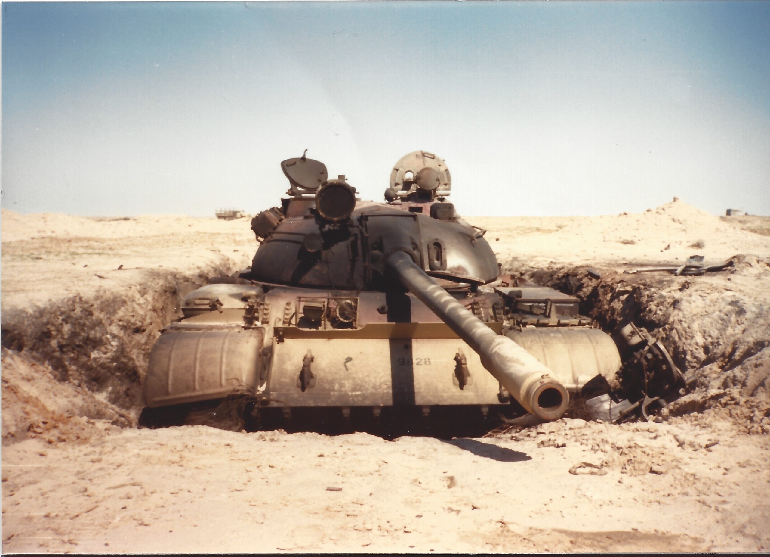 War_RussianT-72Tank_Pic2-1